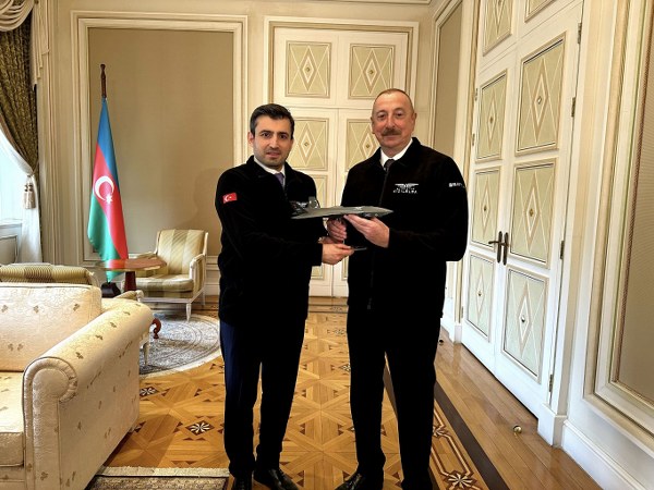 Selçuk Bayraktar Azerbaycan da