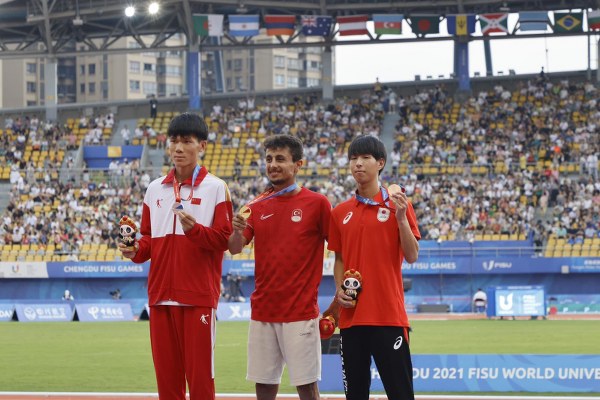 ALKÜ’LÜ MİLLÎ SPORCU KORKMAZ, REKTÖR TÜRKDOĞAN’LA BULUŞTU