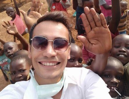 Fenomen isim, geri dönüyor! Sosyal medyadan duyurdu!