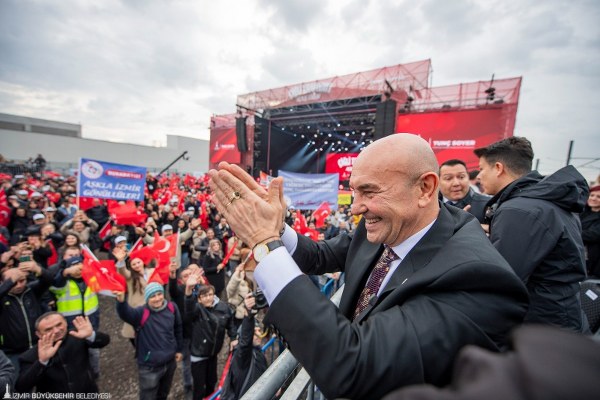 İzmir’de raylı sisteme 40 milyar lirayı aşan yatırım