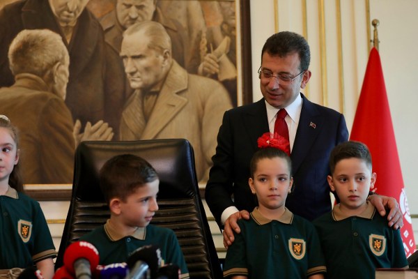 İMAMOĞLU KOLTUĞUNU ALİ SELİM METLİ’YE DEVRETTİ