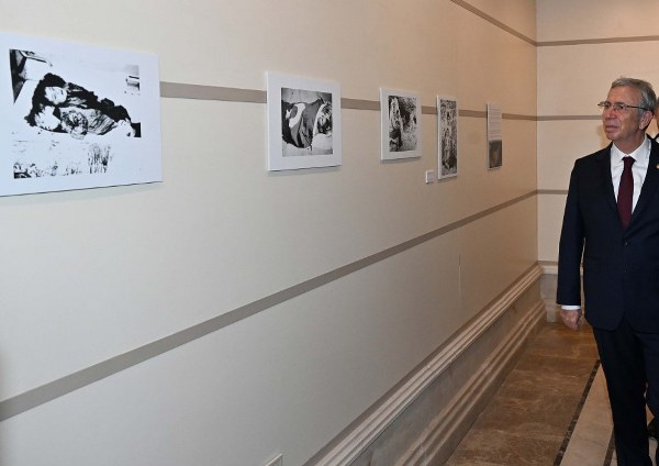 MANSUR YAVAŞ “HAREKÂTIN 50. YILINDA: KIBRIS” FOTOĞRAF SERGİSİNİN AÇILIŞINA KATILDI