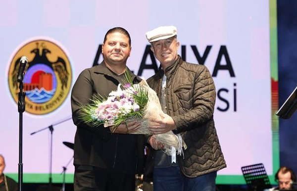 Türkülerin usta ismi Kubat Alanya  GÖKBEL’DE Festivalde