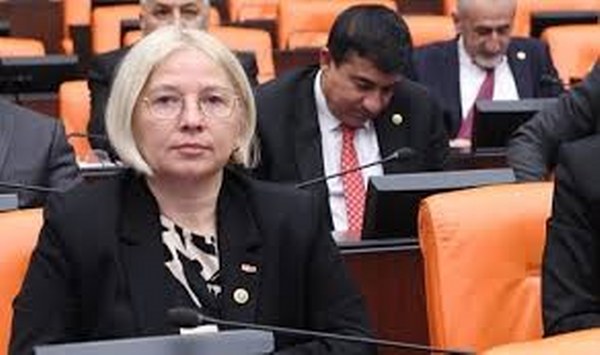 CHP TEKİRDAĞ MİLLETVEKİLİ NURTEN YONTAR, TBMM’DE GÖRÜŞÜLEN VERGİ KANUNU’NU ELEŞTİRDİ