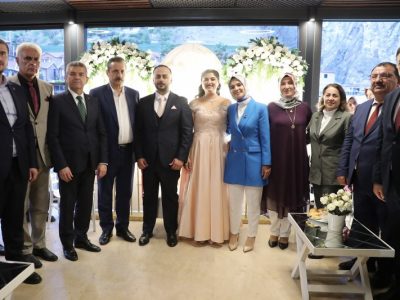 Artvin’de Nişan Töreni: Sudenur Yıldırım ve Gökhan Çifti Yuvalarına İlk Adımı Attı