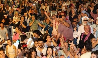 Gülben Ergen Bozalan İncir Festivali’nde Sahne Aldı