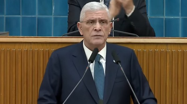 Müsavat Dervişoğlu’ndan Sert Çıkış: “Rozeti Al, İmralı’ya Git”